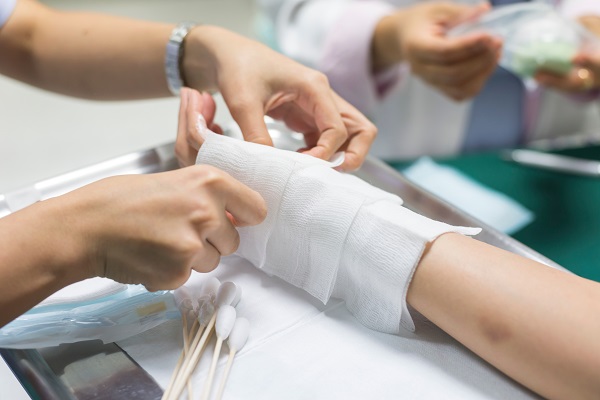 Burn Injury At Work Hollywood thumbnail